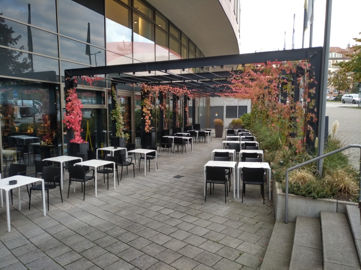 Hotel ParkInn by Radisson Stuttgart, Erweiterung Aussenanlagen - Winfried Elflein Architekten